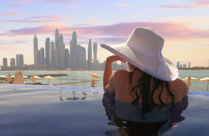 INTO THE BLUE: THE BEST DUBAI POOLS TO COOL OFF IN